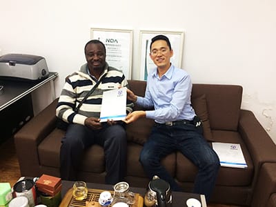 Индия: высоконапорный пресс для известковых брикетов