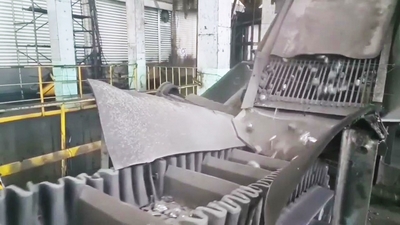 Пресс для брикетирования железорудной мелочи