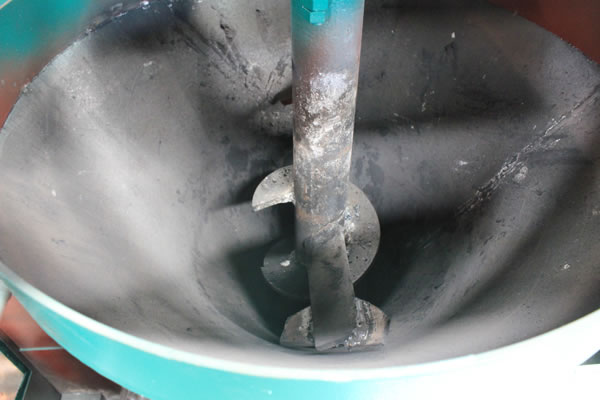 Пресс для брикетирования извести