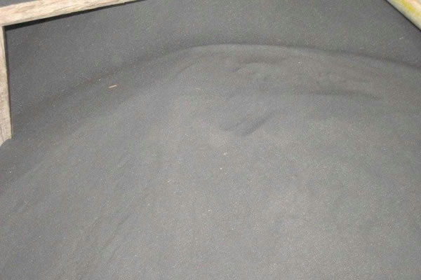 Пресс для брикетирования железной стружки